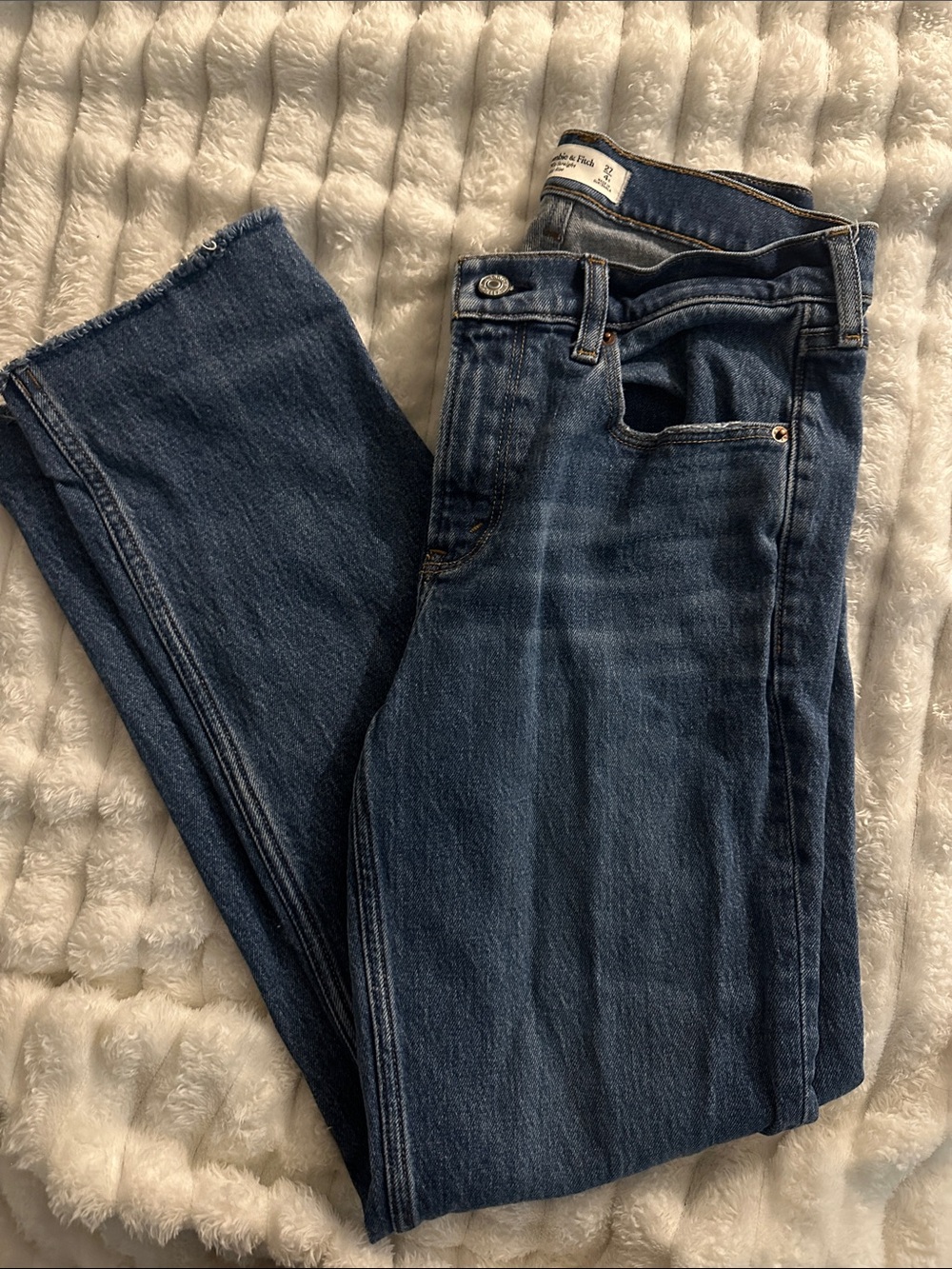 Abercrombie 90’s Straight Mid-Rise